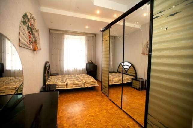 Flat in the city center Apartment Odesa Exterior foto