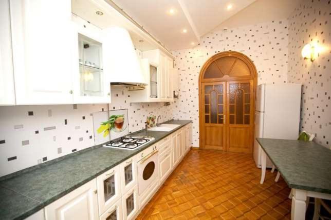 Flat in the city center Apartment Odesa Exterior foto